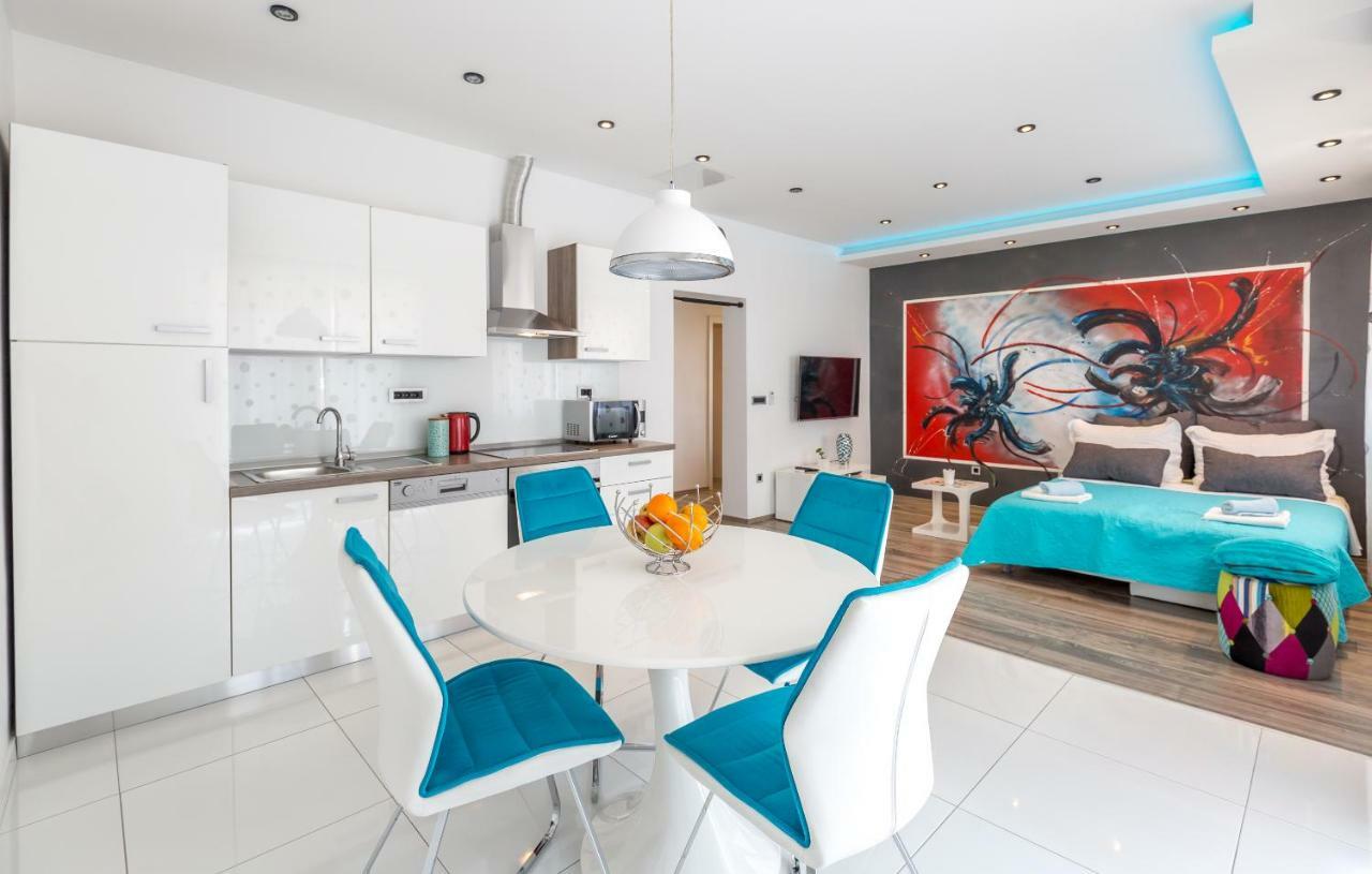 Apartments Klara มาคาร์สกา ภายนอก รูปภาพ